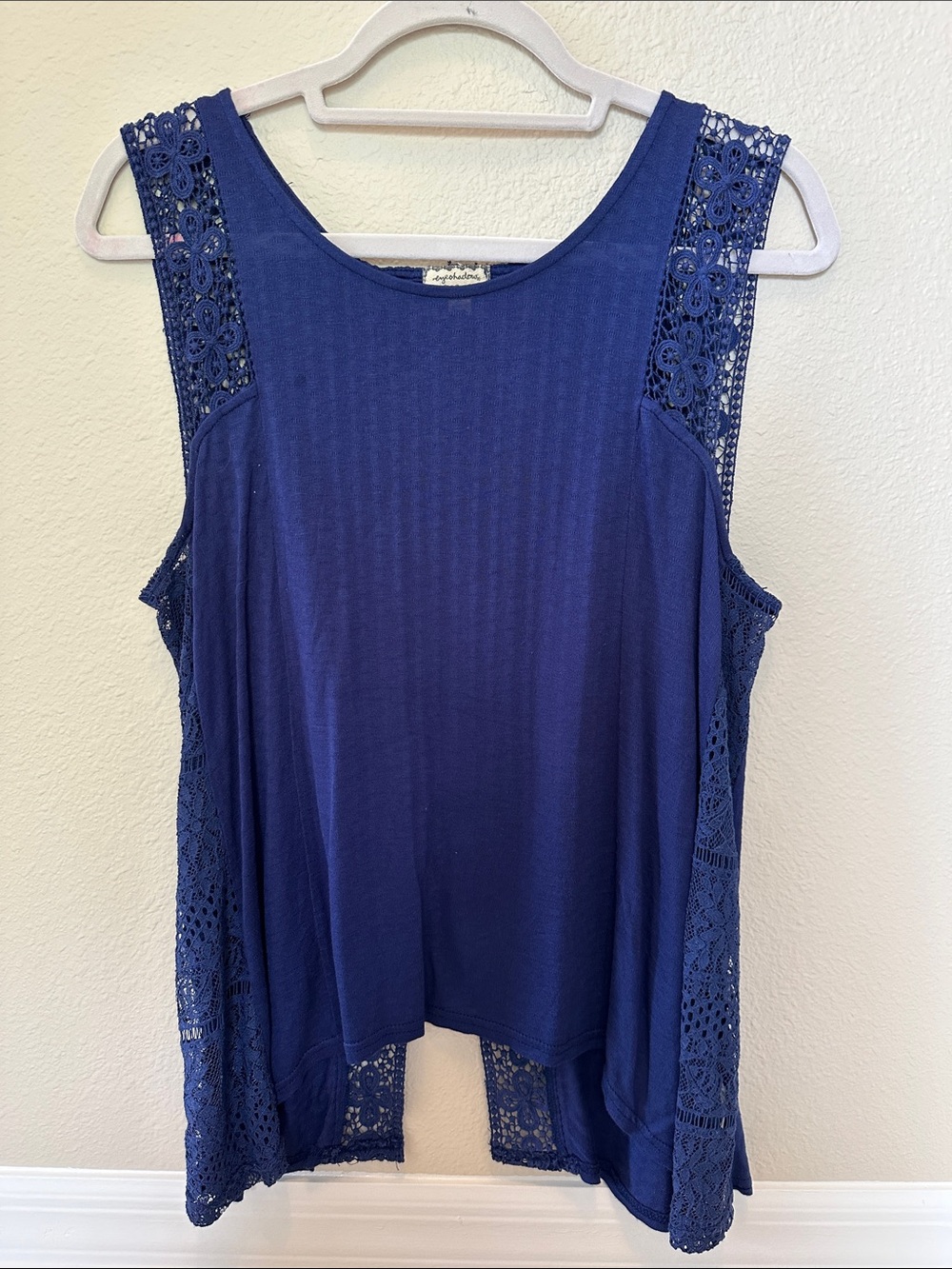 Eyeshadow Navy Crochet-Trim Tank Top